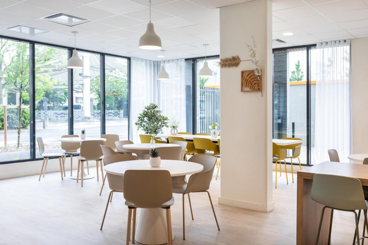 Oh Activ Nimes Aparthotel Luaran gambar