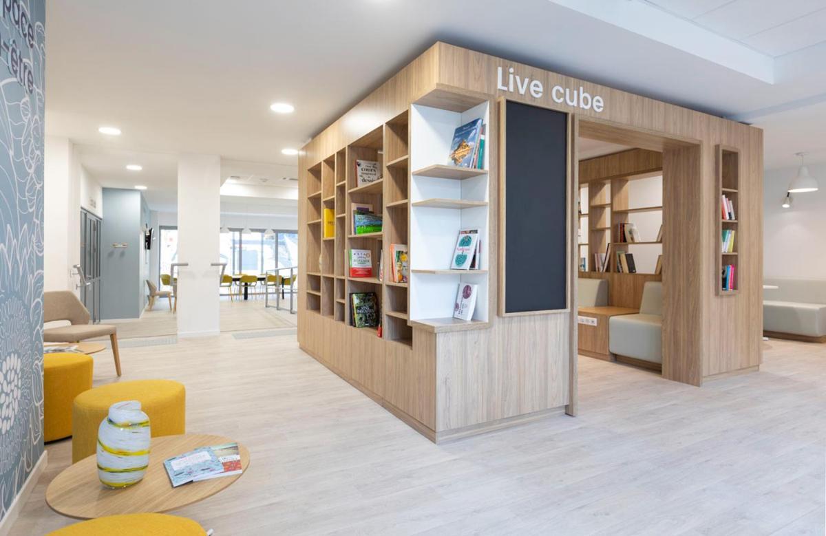Oh Activ Nimes Aparthotel Luaran gambar